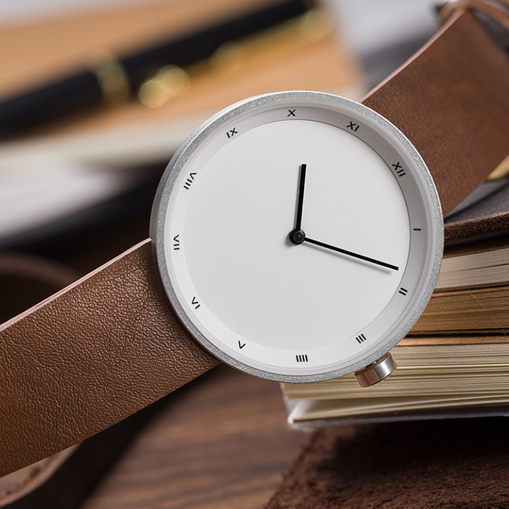 Renato™ | Orologio minimalista in pelle premium