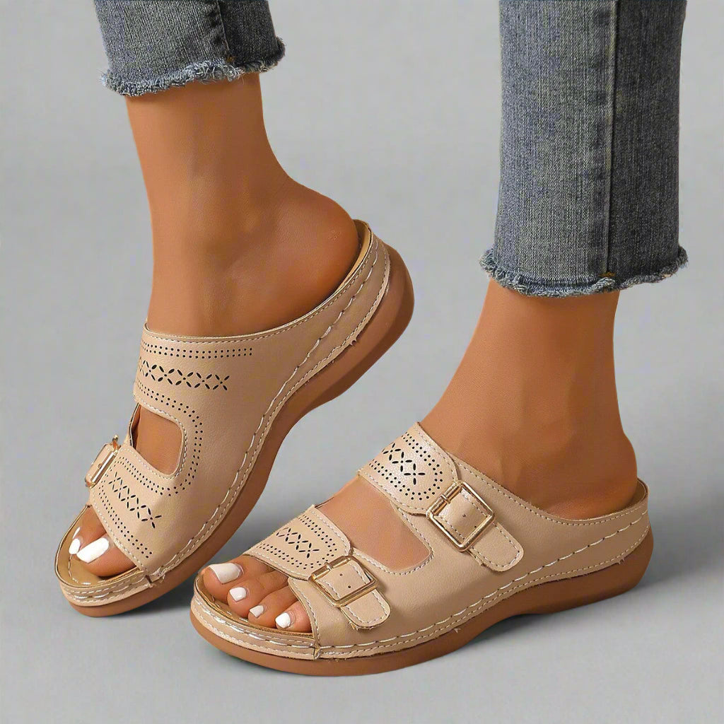 Callie™ | Sandali con zeppa premium