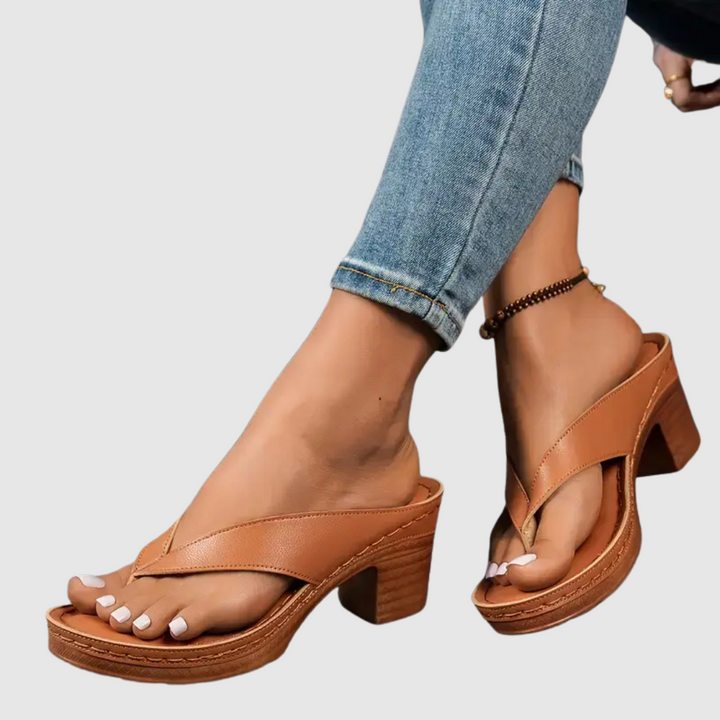 Nina™ | Sandali comodi con tacco