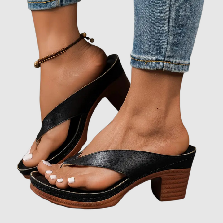 Nina™ | Sandali comodi con tacco